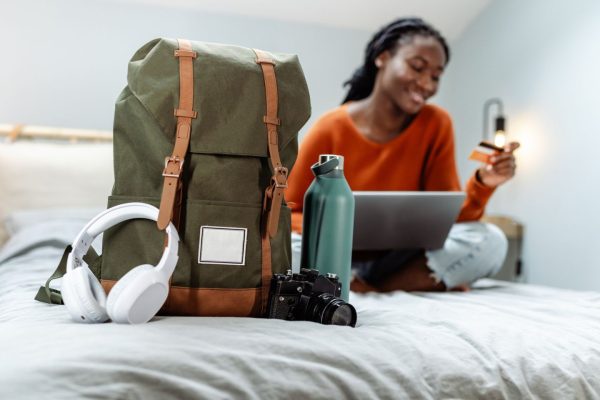 Read more about the article High-end travel accessories include premium items designed for comfort and style during travel